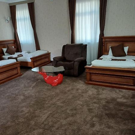 Maximum Hotel Navoi 外观 照片