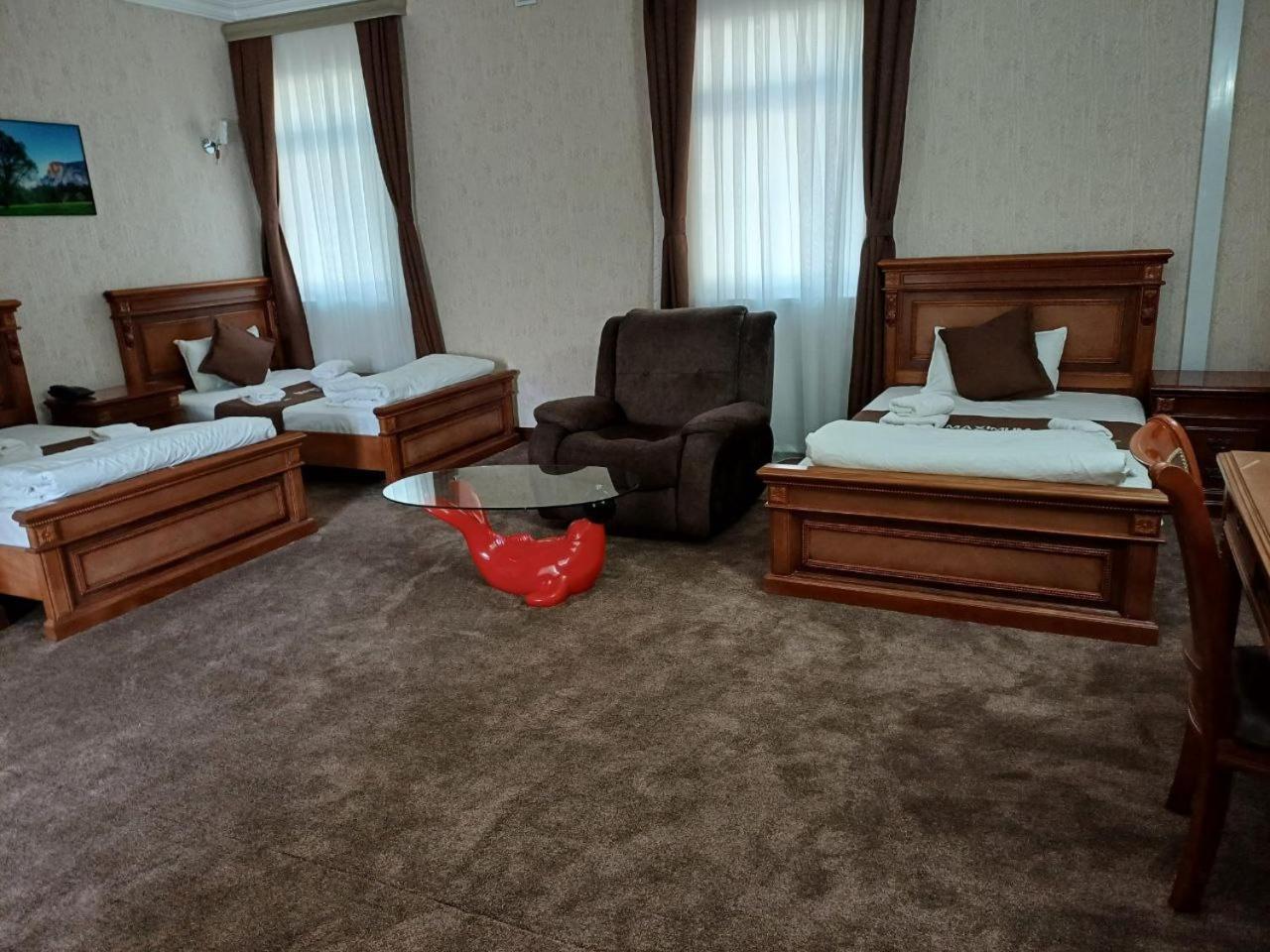 Maximum Hotel Navoi 外观 照片