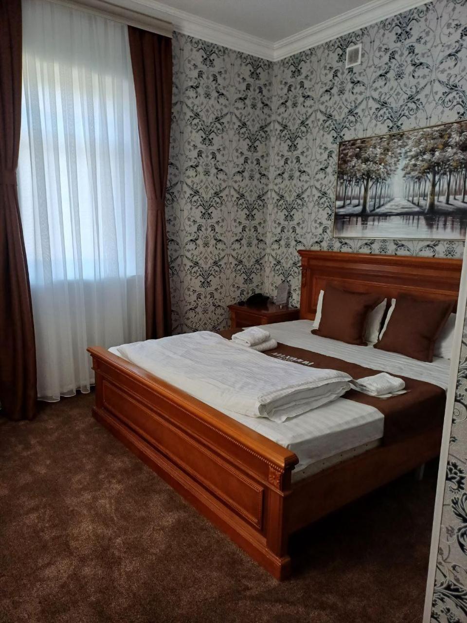 Maximum Hotel Navoi 外观 照片
